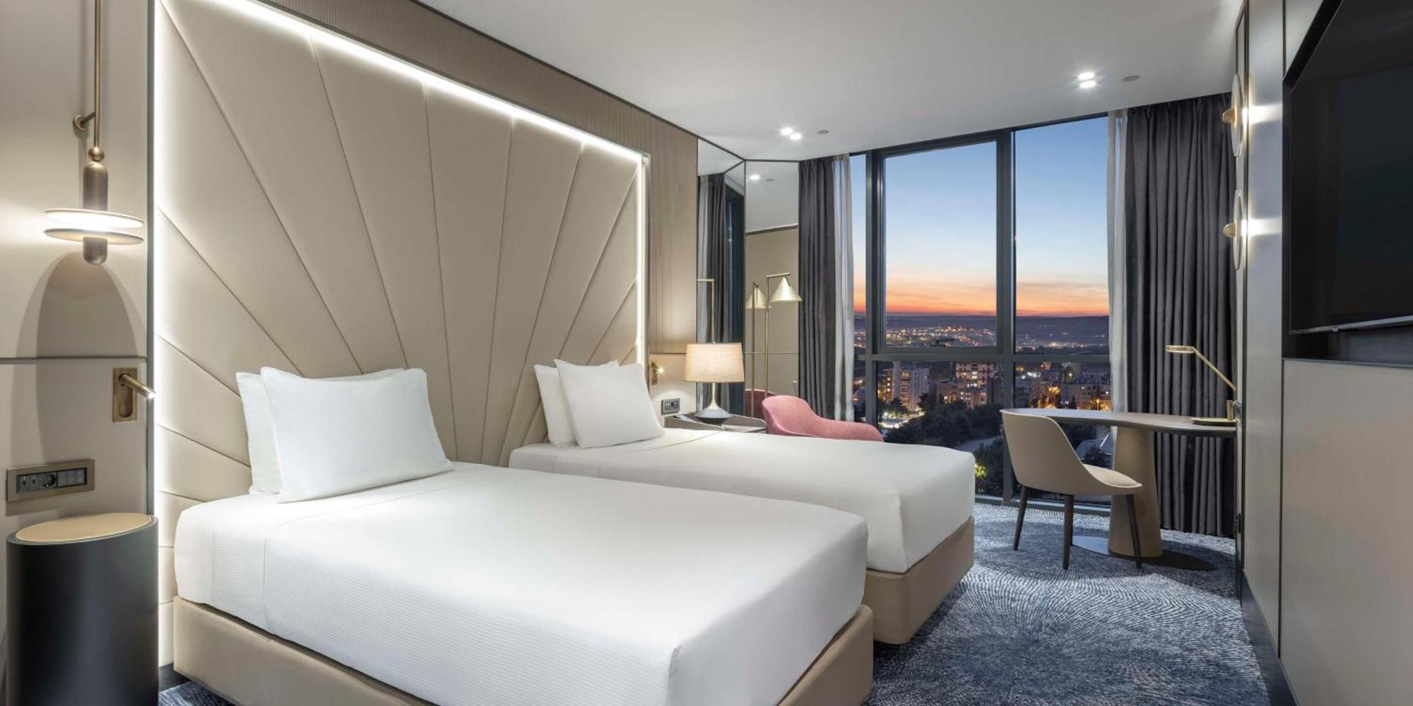 Отель Doubletree By Hilton Шанлыурфа Экстерьер фото