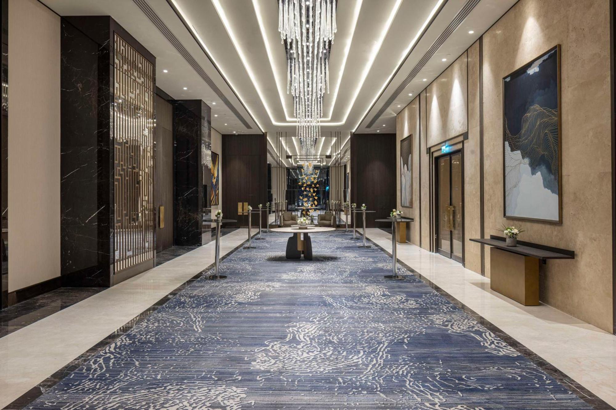 Отель Doubletree By Hilton Шанлыурфа Экстерьер фото