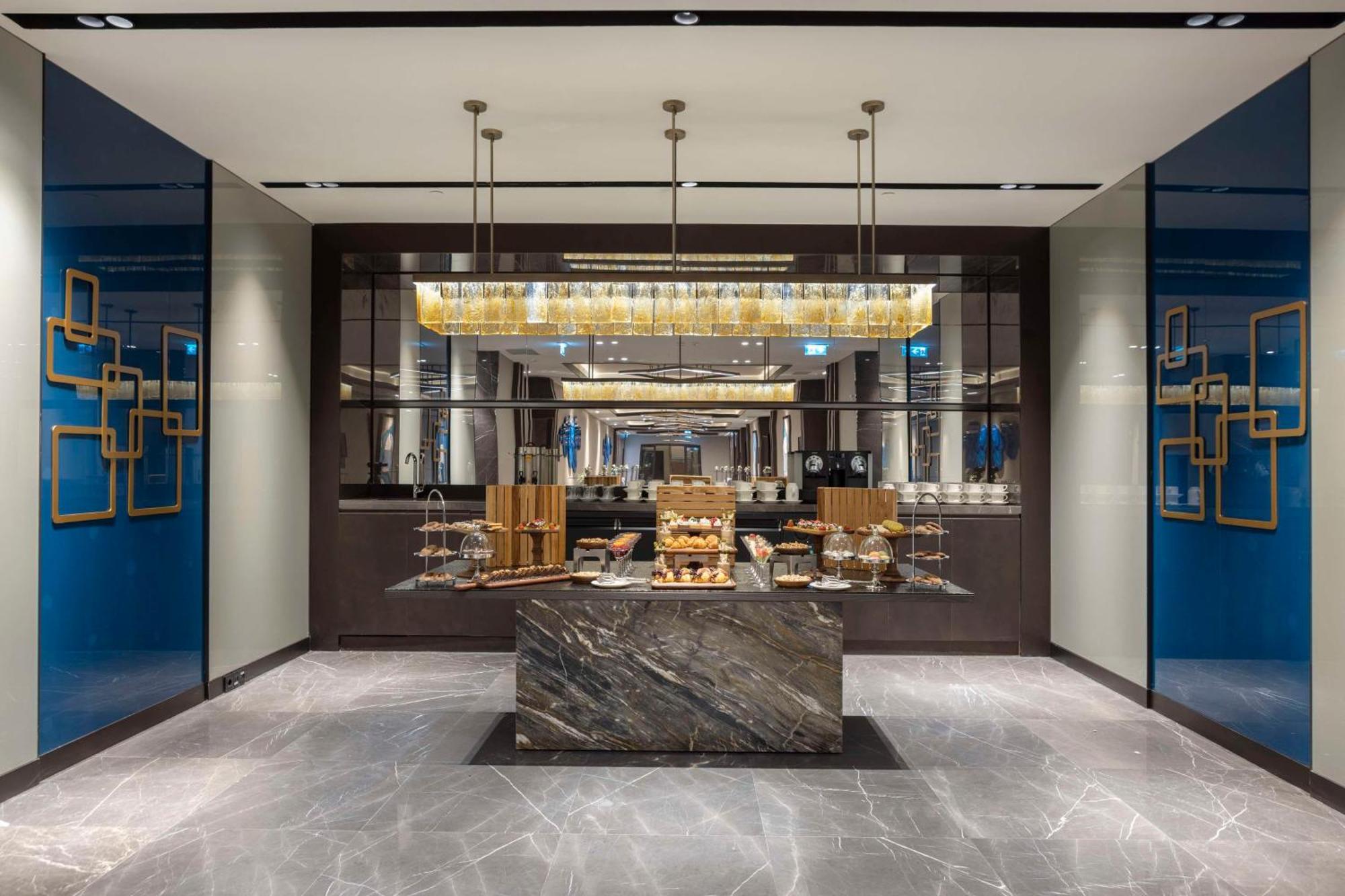Отель Doubletree By Hilton Шанлыурфа Экстерьер фото
