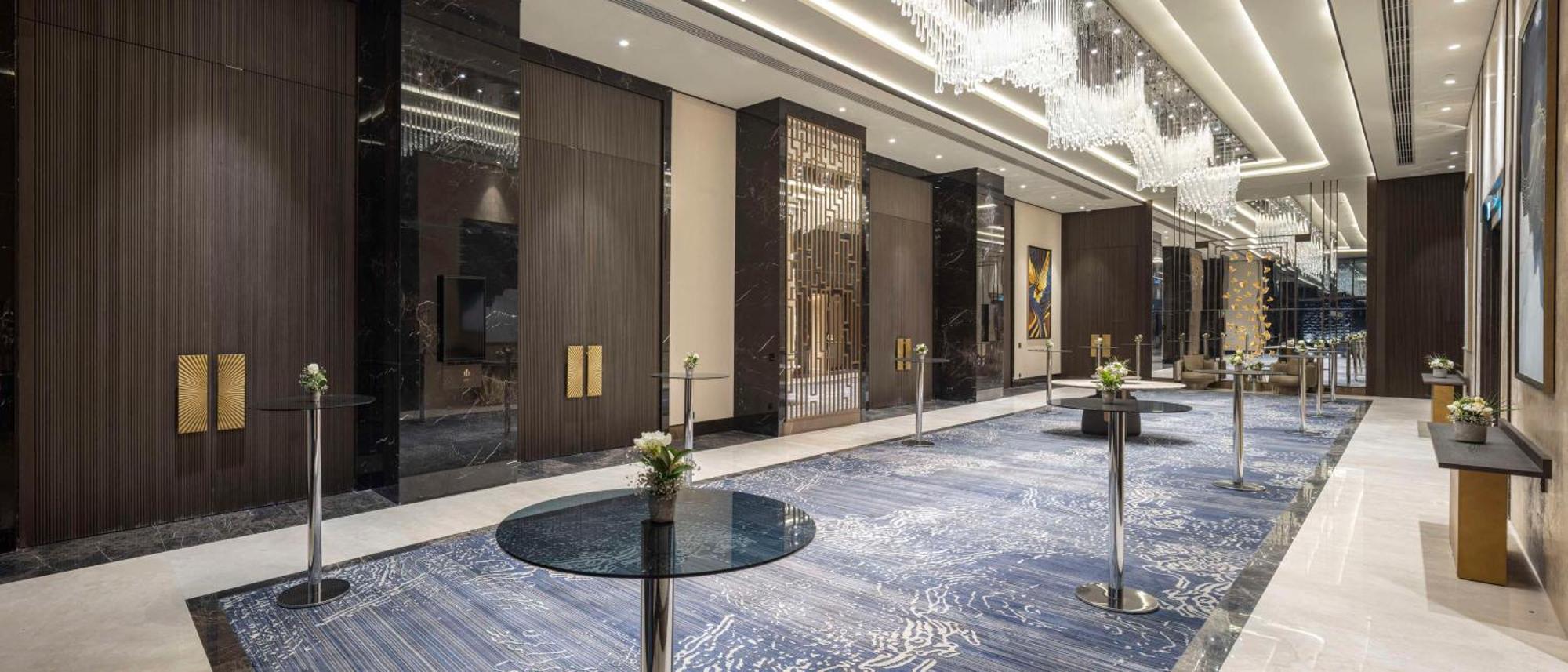 Отель Doubletree By Hilton Шанлыурфа Экстерьер фото